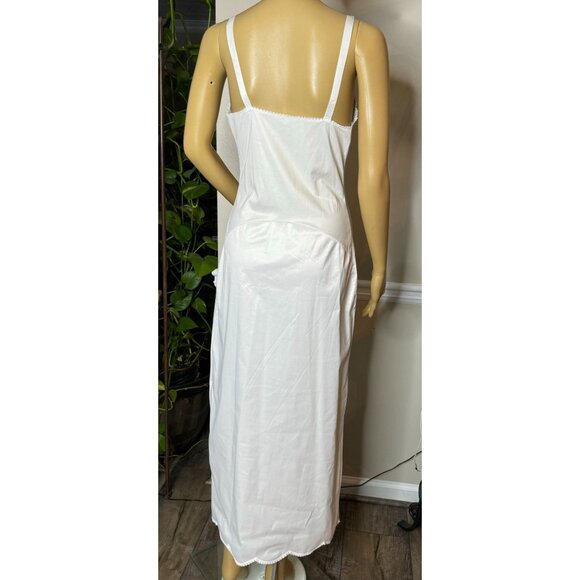 Vintage White Mid-Length Slip Dress With Adjustable Straps - Picture 6 of 11